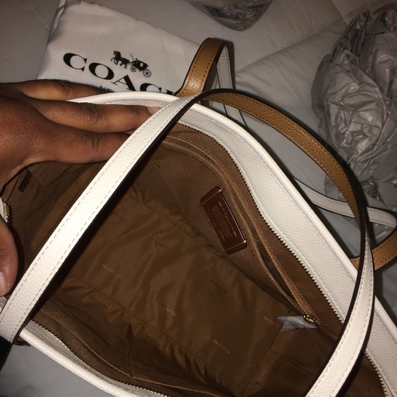 New bag I don’t like. - Picture 2 of 5